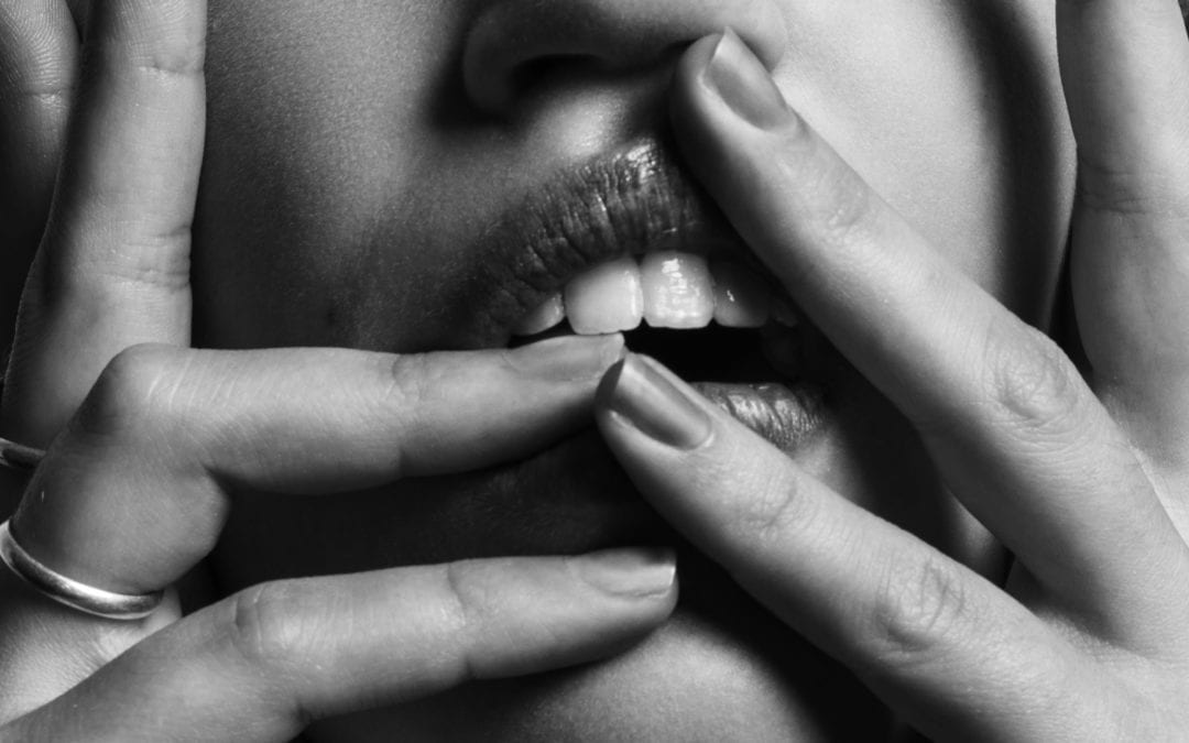5 Blow Job Don’ts That Are Actually Sexy